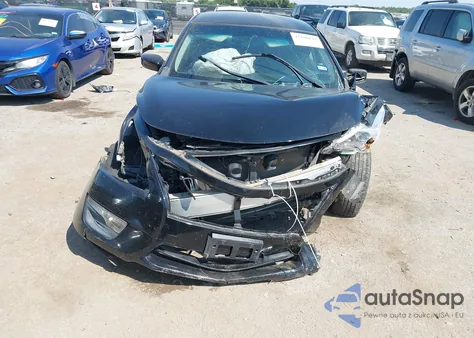 2015 Nissan Altima 2.5 S z USA, uszkodzony, nr VIN 1N4AL3AP9FC475734